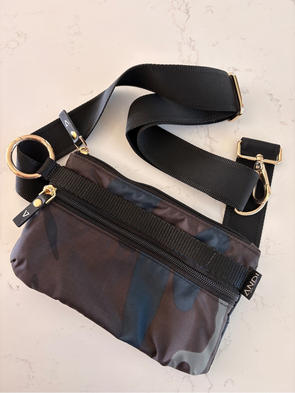 ANDI Urban Clutch Cool Camo belt bag